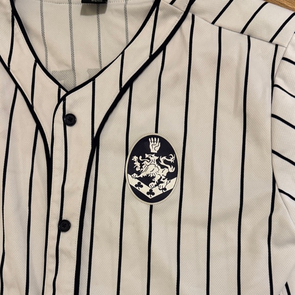 The Twilight Saga Cullen Jersey Button-Up - Picture 3 of 5